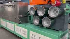 สายการผลิตสายรัด PP PET ของจีน เครื่องอัดรีดสายรัด PET เครื่องทำสายรัด เครื่องจักรโรงงานผลิตการอัดขึ้นรูปพลาสติก