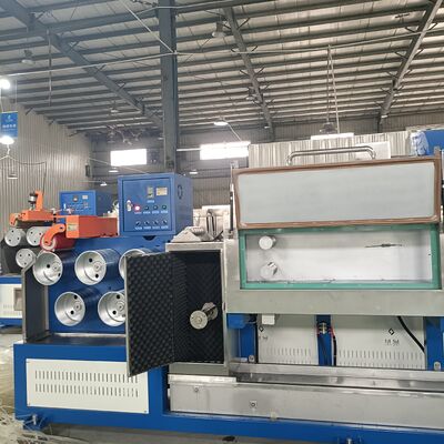 สายการผลิตเครื่องทำสายรัด PP 250 กก. / ชม. สายพานพลาสติกสายรัดโพรพิลีนรีไซเคิลเครื่องอัดรีดอัตโนมัติ